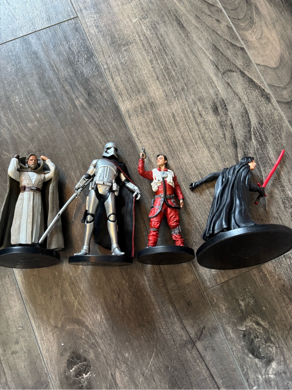 Star Wars The Last Jedi Figures - 4 Included